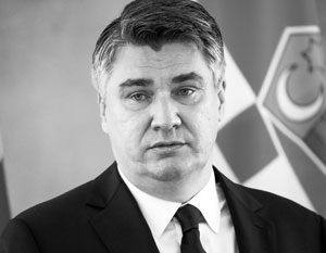 Подъемник адыр су упала машина. Смотреть фото Подъемник адыр су упала машина. Смотреть картинку Подъемник адыр су упала машина. Картинка про Подъемник адыр су упала машина. Фото Подъемник адыр су упала машина