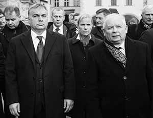 Качиньский (справа) потребовал, чтобы Орбан (слева) посетил офтальмолога 