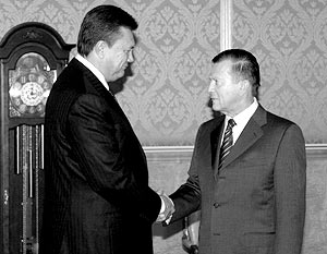 Во вторник Виктор Янукович встретился с российским премьер-министром Виктором Зубковым