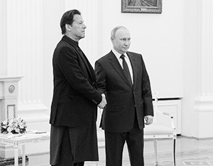 В день начала спецоперации на Украине президент РФ проводил в Кремле переговоры с премьером Пакистана