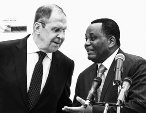 «Мы с вами, мы с вами», – сказал Лаврову по-русски глава МИД Конго