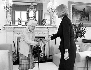 Британская королева утвердила нового премьер-министра Лиз Трасс перед самой смертью