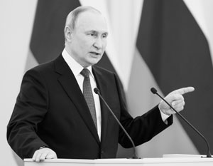 «Слом западной гегемонии необратим. Как прежде уже не будет», – подчеркнул Путин