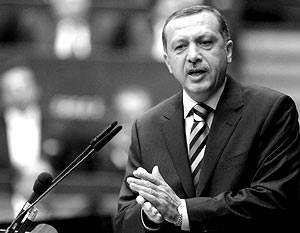 Премьер-министр Турции Тайип Эрдоган обратился с речью к парламентариям из возглавляемой им партии «Справедливости и развития»