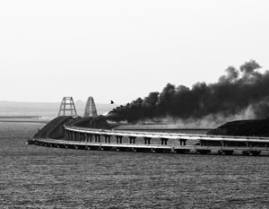 Властям оперативно удалось ликвидировать пожар и приступить к оценкам восстановительных работ Крымского моста
