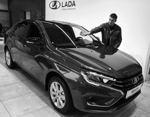 «АвтоВАЗ» собрал первый тестовый автомобиль Lada Vesta NG