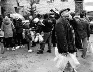Жители Херсона испытывают проблемы с самым необходимым, включая питьевую воду