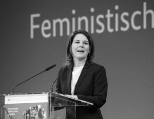 В Германии представили план «феминистской» внешней политики