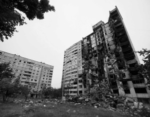 За разрушения на Украине несут ответственность в первую очередь ВСУ, использующие мирные города в качестве живого щита