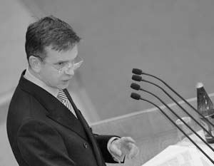 Министр здравоохранения и социального развития РФ Михаил Зурабов во время пленарного заседания Госдумы