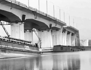 Антоновский мост обнажил проблему с наличием речных лодок для ВС РФ