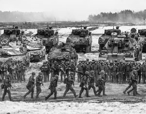 НАТО под видом оборонительной армии готовит наступательную