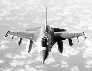 Истребители-бомбардировщики F-16 ВВС Турции разбомбили лагеря боевиков в Северном Ираке