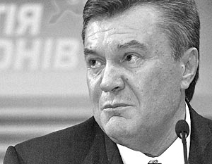 Янукович следит за Тимошенко