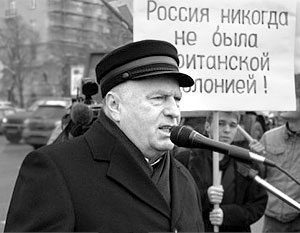 Жириновский потребовал, чтобы Лондон вообще отозвал своего посла из России
