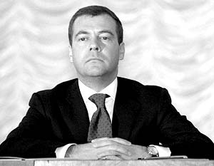 Медведев рассказал, как побороть правовой нигилизм