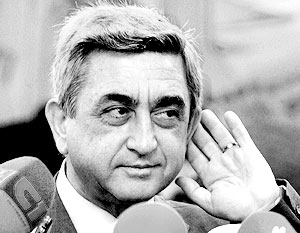 Фаворитом предвыборной гонки в Армении уже давно считается премьер-министр государства Серж Саркисян