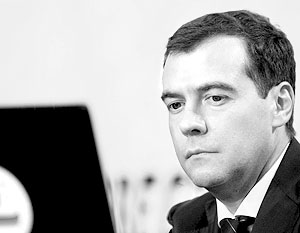 Медведев пообещал дешевый Интернет