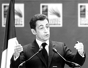 Николя Саркози изначально заявлял, что планирует вернуть Франции былое влияние в мире