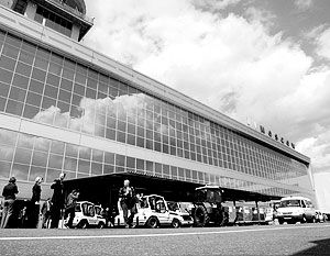 По мнению Росимущества, аэровокзальный комплекс был приватизирован незаконно
