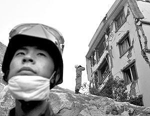 После трагедии 12 мая Китай продолжают сотрясать повторные подземные толчки