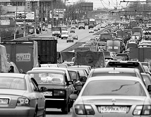 Большинство российских водителей недовольны качеством отечественных дорог