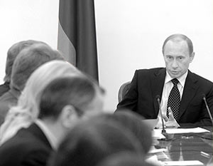 Владимир Путин считает, что нерациональное использование денег ведет к инфляции