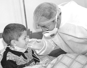 Министр здравоохранения Турции Ресеп Акдаг посетил Юсуфа Хаша, заболевшего птичьим гриппом