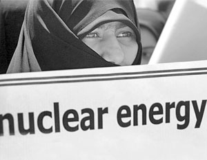 Иран занимает самую прочную за всю свою историю позицию по важным международным проблемам и в особенности по проблеме ядерной энергии