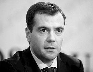 Дмитрий Медведев заявил, что принял решение о завершении операции по принуждению Грузии к миру