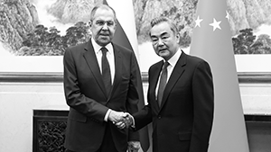 Глава МИД России Сергей Лавров в Пекине встретился со своим китайским коллегой Ван И