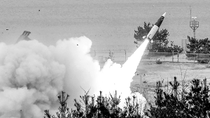 США тайно передали Украине дальнобойные ракеты ATACMS