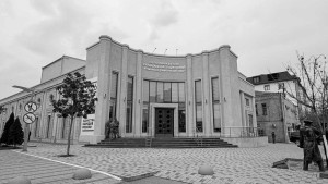 Президент России Владимир Путин по видеосвязи принял участие в открытии после реконструкции Азербайджанского государственного музыкально-драматического театра в Дербенте