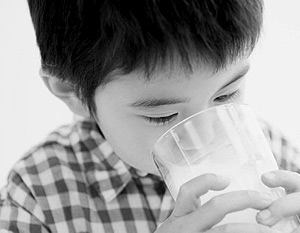 Молоко снова угрожает китайским детям