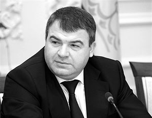 Министр обороны Анатолий Сердюков объявил о начале беспрецедентной военной реформы