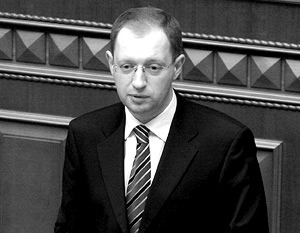 Хотя Яценюк неоднократно подчеркивал готовность покинуть свое кресло, сегодня он продолжает руководить парламентом шестого созыва
