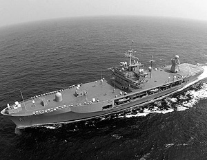 Штабной корабль ВМС США Mount Whitney сбежал из Севастополя