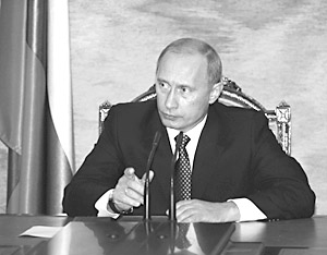 Президент РФ Владимир Путин на совещании с министрами