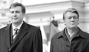 Россияне не верят в добрые намерения Ющенко и Саакашвили 