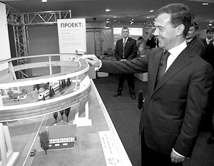 «Еще десять лет назад бизнес относился к инновациям весьма прохладно», – заметил Медведев