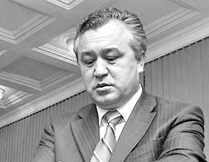  В понедельник спикер Киргизии Омурбек Текебаев покинул свой пост