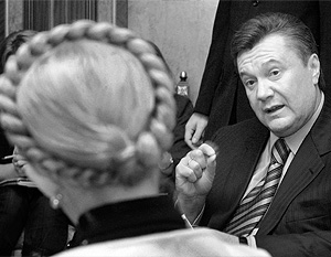 «Мы не различаем власть и считаем, что и президент, и премьер-министр должны признать свои ошибки и подать в отставку», – отрезал Янукович