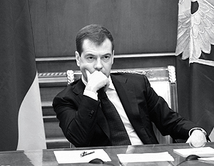 Дмитрий Медведев подписал указ «О мерах по запрещению поставок Грузии продукции военного и двойного назначения»