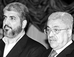 Глава политбюро ХАМАС Халед Машаль и председатель ПНА Махмуд Аббас