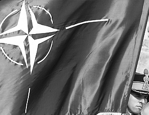 НАТО крайне обеспокоено намерением России создать военную базу под боком у Грузии