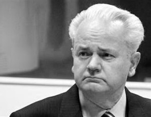 В субботу охранники тюрьмы в Гааге обнаружили бывшего президента Югославии Слободана Милошевича мертвым