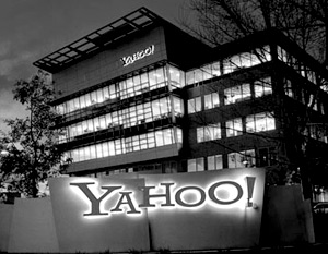Yahoo ищет новости о себе
