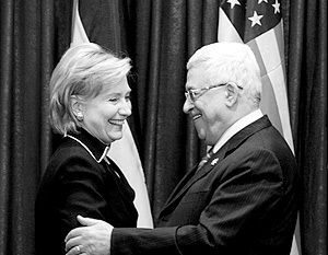 Госсекретарь США Хиллари Клинтон и председатель ПНА Махмуд Аббас