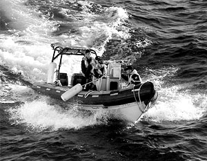 В Охотском море ищут двух россиян с затонувшего судна «Кисука» 