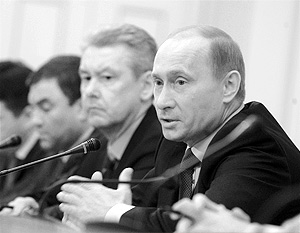 Путин подчеркнул, что губернаторы плохо участвуют в работе антикризисных штабов